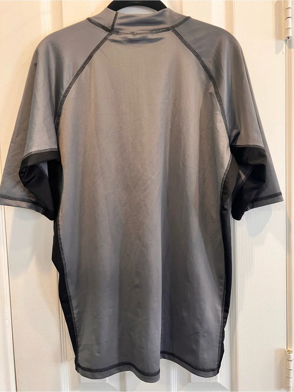 Kanu Surf Boys Rashguard Swim Shirt Grey Black XL